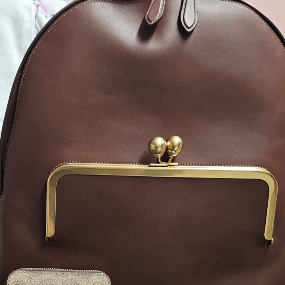 COACH KISSLOCK BACKPACK